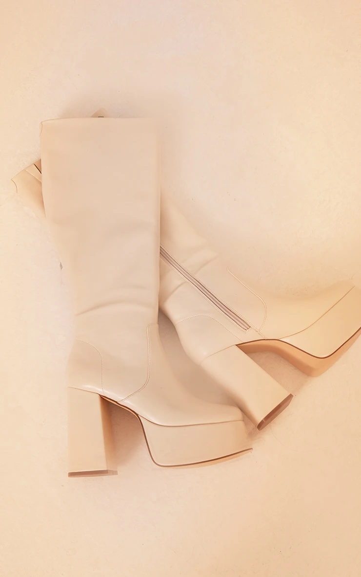 Prettylittlething Cream Burnish PU 70s Platform Knee High Block Heel Boots Cream 3 Prettylittlething Cream Burnish PU 70s Platform Knee High Block Heel Boots Cream - Image 3