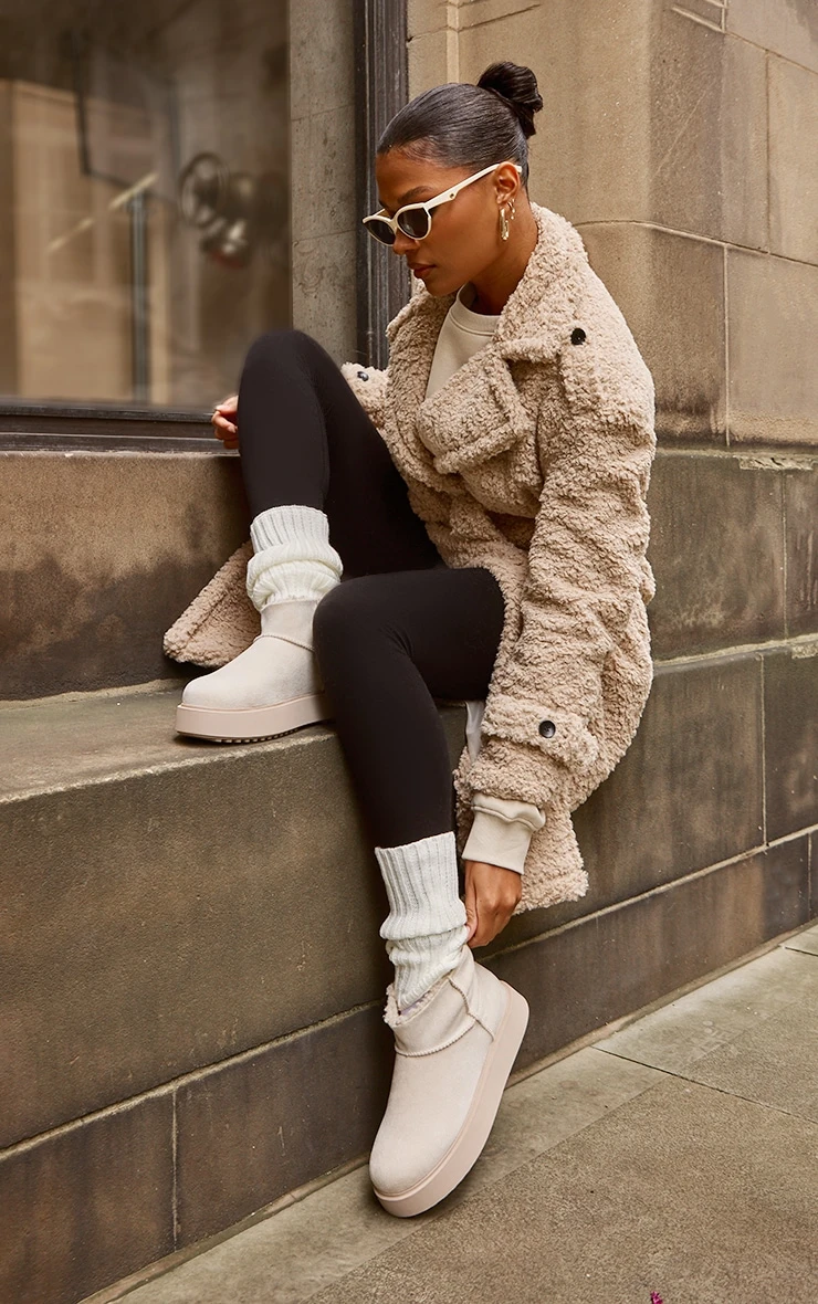 Prettylittlething Cream Faux Suede Round Toe Thick Flat Sole Ankle Boots Cream 2 Prettylittlething Cream Faux Suede Round Toe Thick Flat Sole Ankle Boots Cream - Image 2