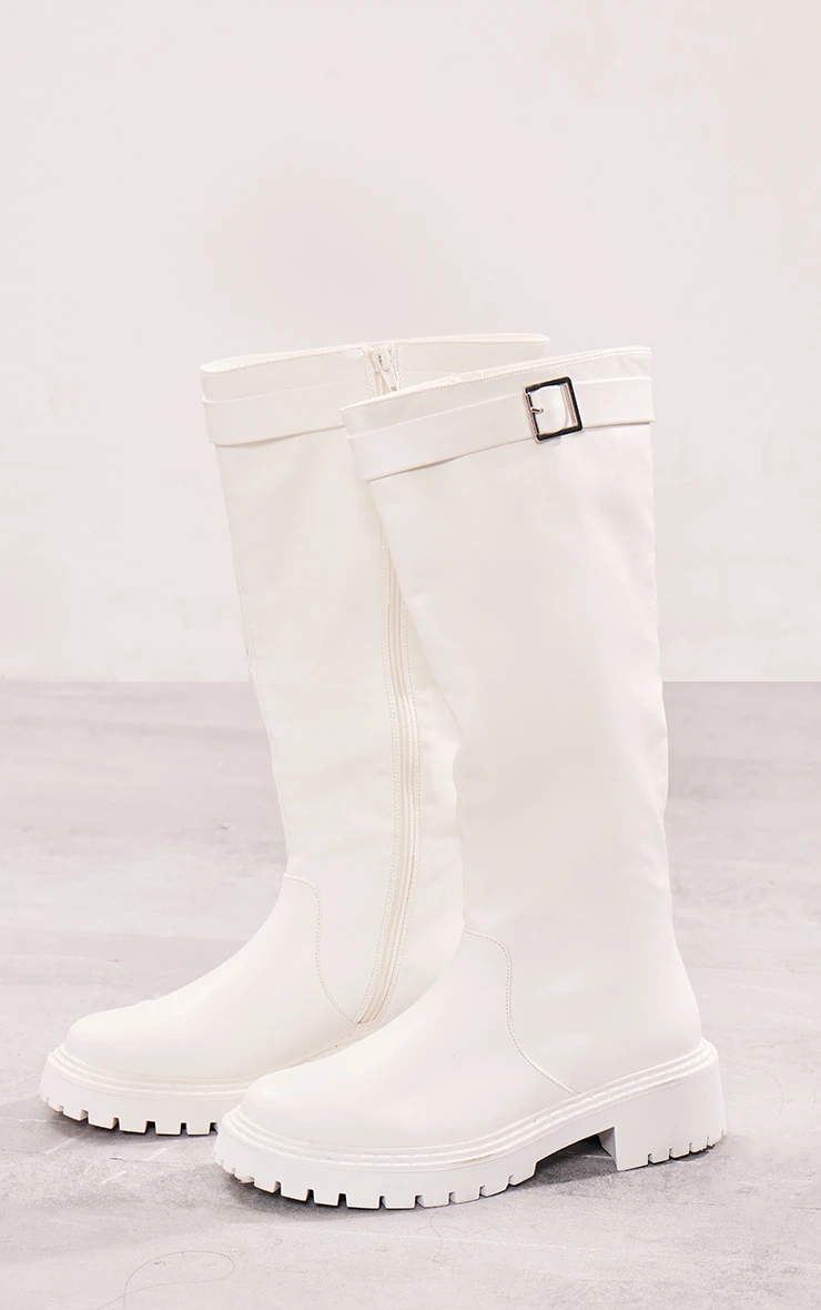 Prettylittlething White Wide Fit PU Chunky Flat Knee High Buckle Boots White 4 Prettylittlething White Wide Fit PU Chunky Flat Knee High Buckle Boots White - Image 4