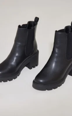 Prettylittlething Black Wide Fit PU Chunky Chelsea Ankle Boots Black -Pretty Soles Shop 707f2147842e48383d4c153473478848c6ca2d4f cmt4016 3